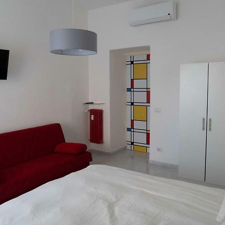 Re Di Roma Bright Home Luaran gambar
